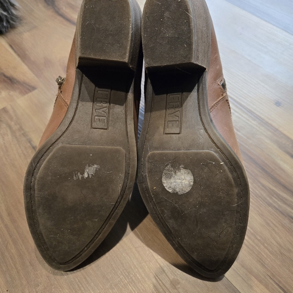 Womens Frye Boots - Picture 4 of 5